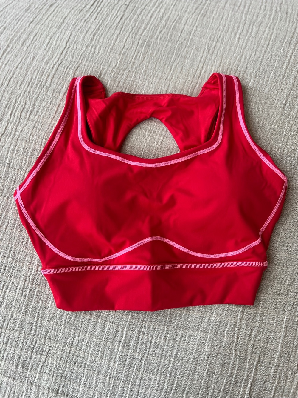 NEW Size Medium Buffbunny Airbrush Hourglass Sports Bra Salsa Red